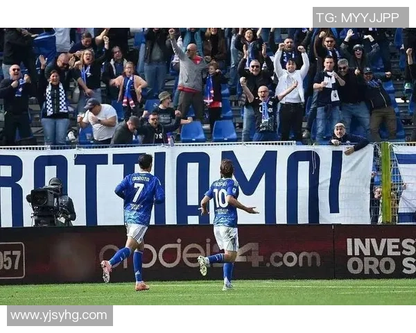 德甲焦点战切尔西与巴黎圣日耳曼平局争议判罚引发全场热议