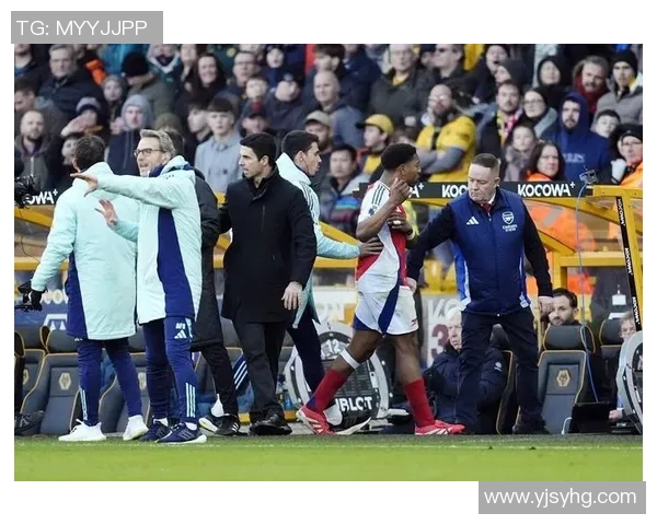 英超激战：那不勒斯与阿森纳战平乌龙球引发争议判罚引爆全场气氛